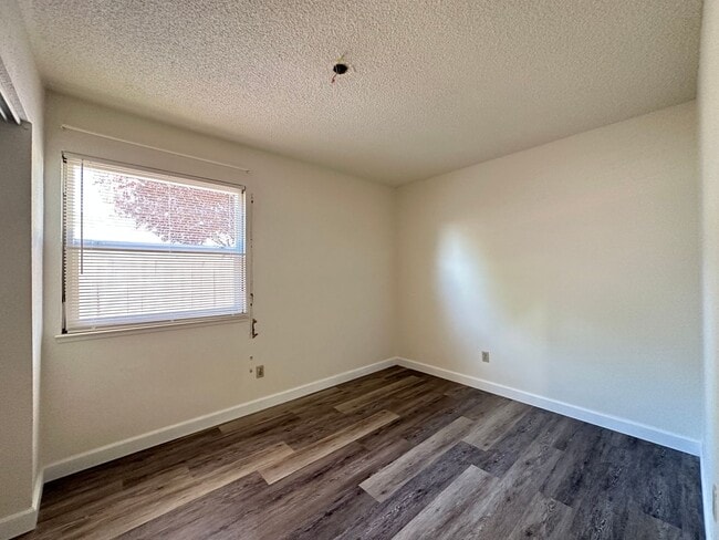 Building Photo - 4 Bedroom Near Delta Shores