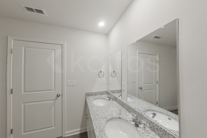 Building Photo - 524 Ivy Brook Way