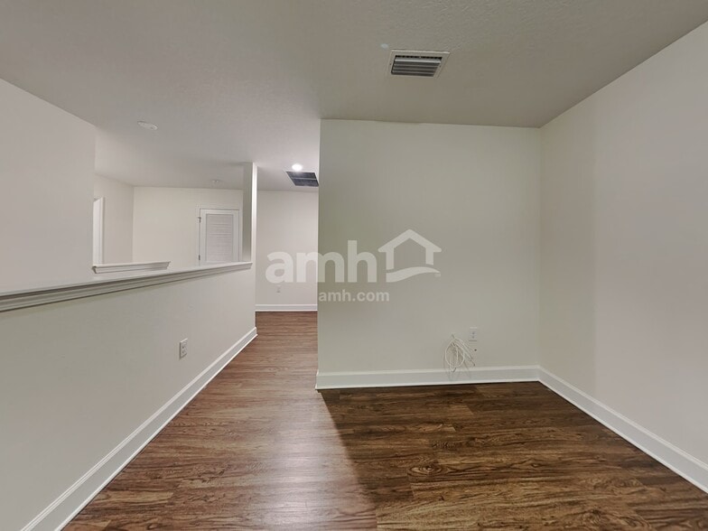 Building Photo - 6609 Hidden Rose Pl