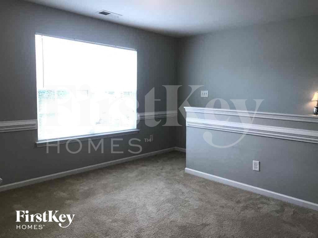 Building Photo - 1428 Paulonia Way