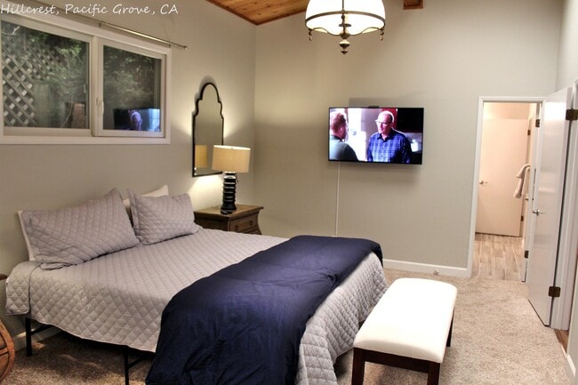 Building Photo - 376 Hillcrest Ave