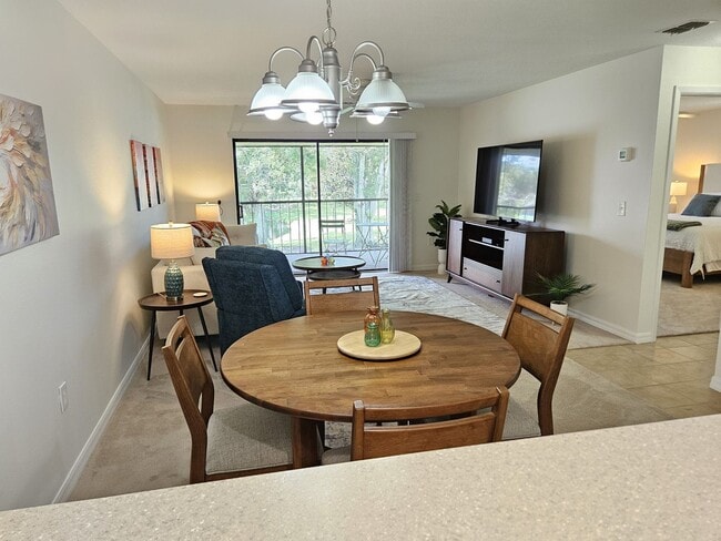 Building Photo - Seasonal Short-Term 2 Bedroom 2 Bathroom 2nd Floor Condo in Estancias of Capri Isles!