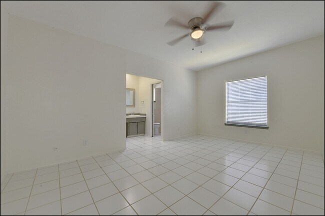 Building Photo - 6300 Jebel Way