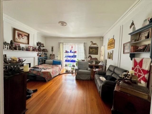 Building Photo - 354 Tappan St