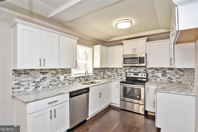 Building Photo - 86 Regency Way SE