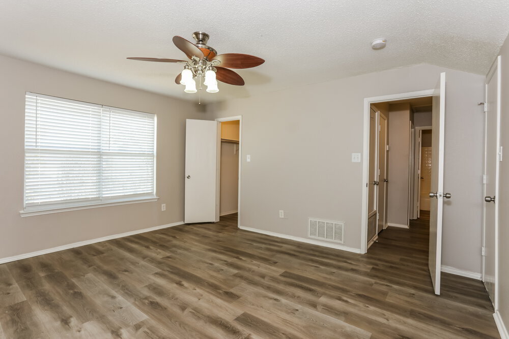 Building Photo - 8104 Gardengate Ct