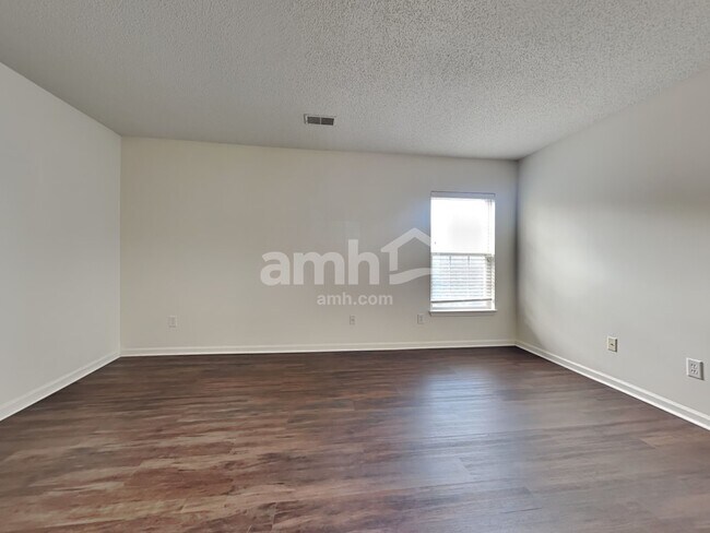 Building Photo - 132 Wildberry Ln