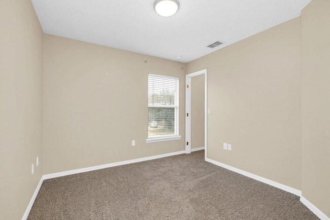 Building Photo - 1422 Saffron Trail