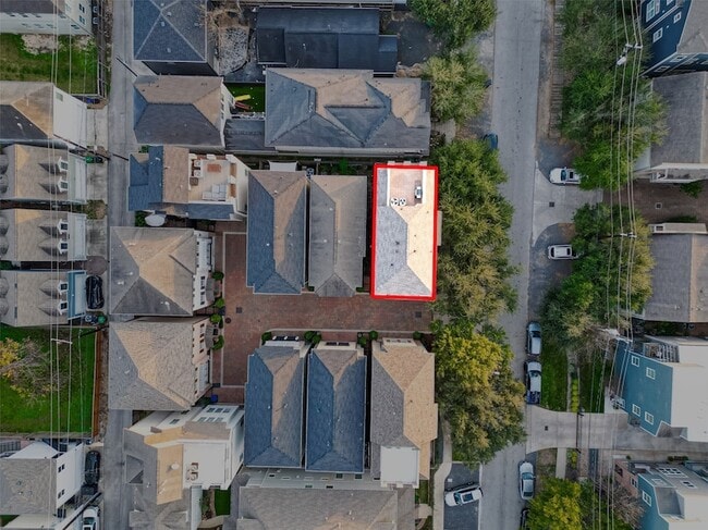 Building Photo - 620 Rutland St