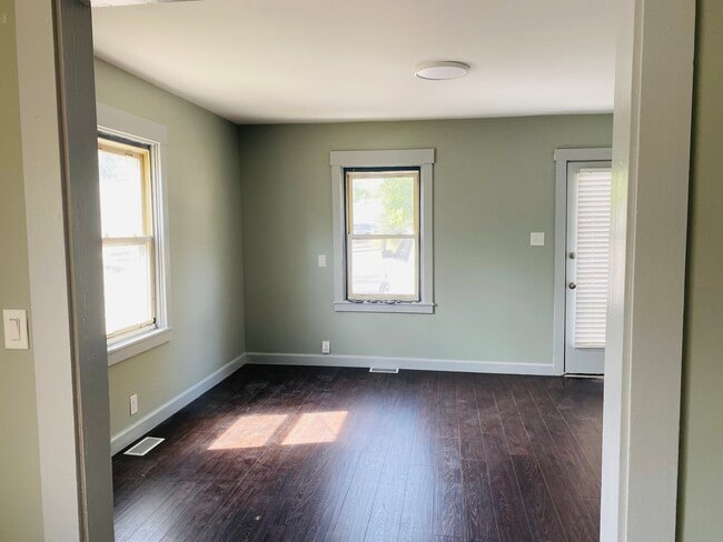 Building Photo - 1556 King Ave Rd