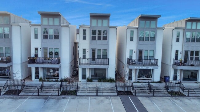 Building Photo - 18716 Centro Main St