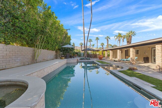 Building Photo - 74085 Old Prospector Trail