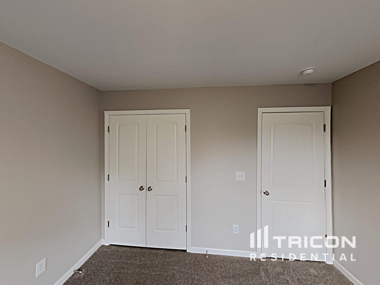 Building Photo - 1036 Solomon Ln