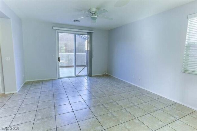 Building Photo - Southwest Three Bedroom Home!!!