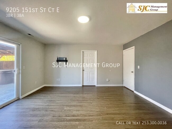 Building Photo - 9205 151st St Ct E