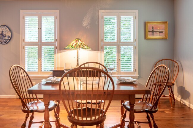 Building Photo - 12 Morningstar Dr