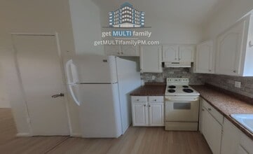 Building Photo - 327 E Vine Cir