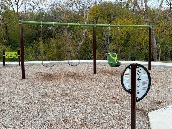 Building Photo - 2016 Yellowstone Blvd