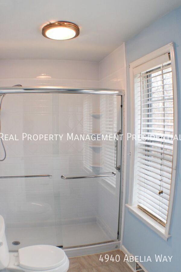 Building Photo - 4940 Abelia Way