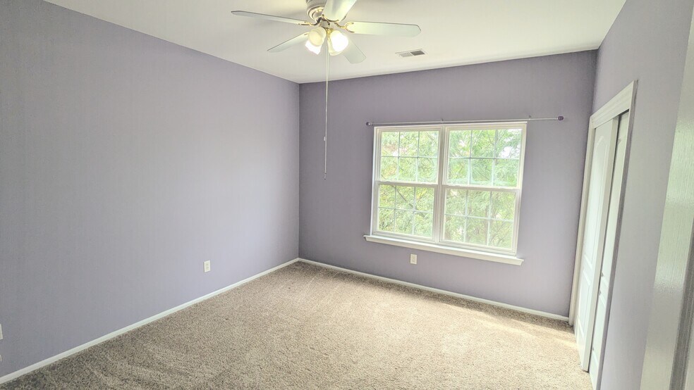 Guest Room , Pic # 1 - 834 Dominick Ct