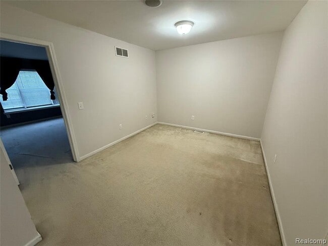 Building Photo - 41290 Maplewood Drive