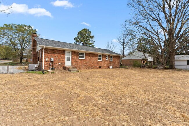 Building Photo - 7211 Mayetta Dr