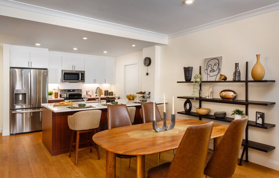 Building Photo - 204 Sherman Rd