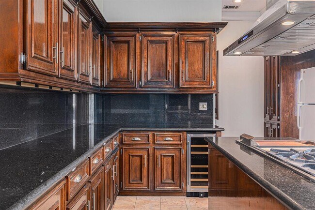 Building Photo - 7415 Naremore Dr