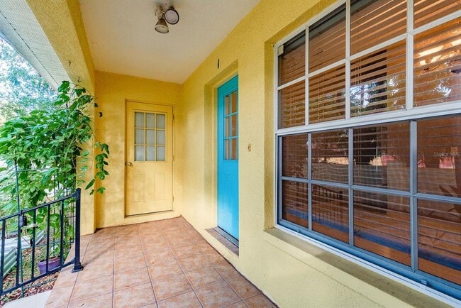 Building Photo - 406 S Bayview Blvd
