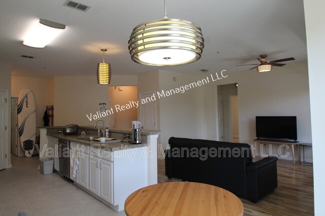 Building Photo - 13364 Beach Blvd