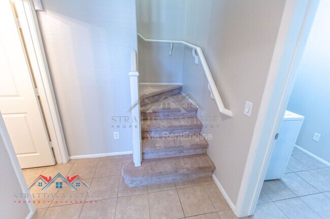 Building Photo - 2218 N 77th Dr