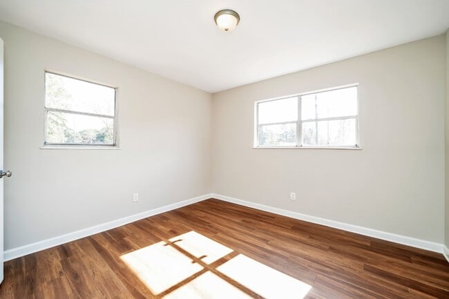 Building Photo - Hidden Gem with Tons of Space and Modern Upgrades