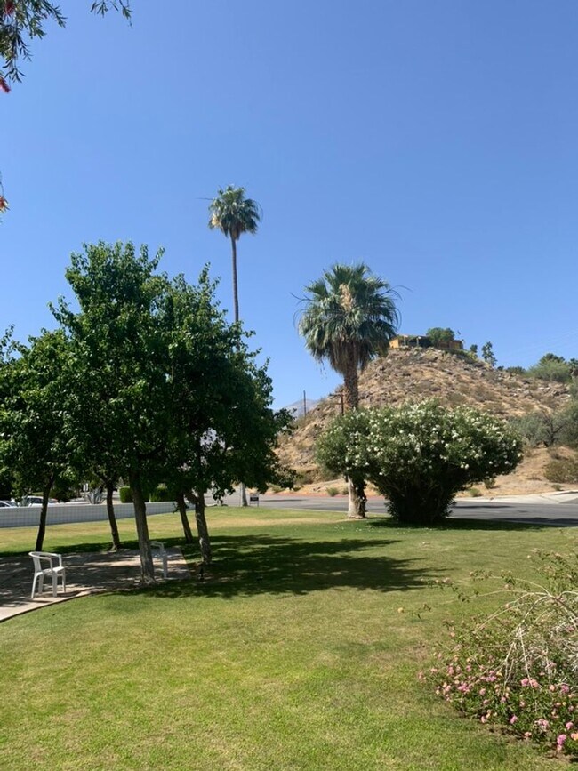 Building Photo - Two Bedroom Condo