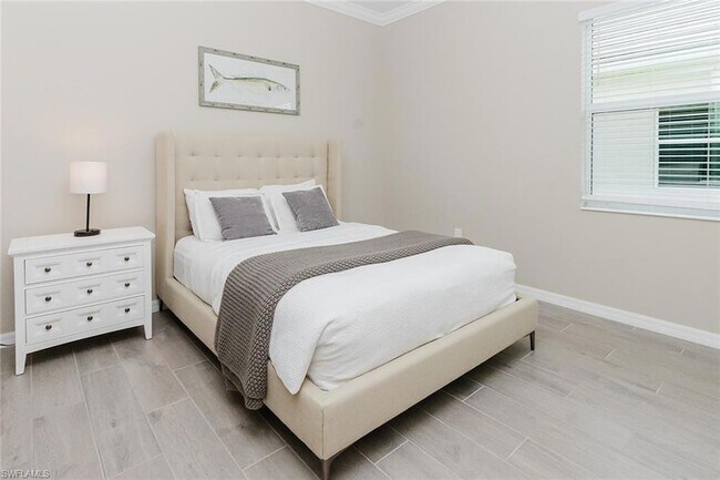 Building Photo - 5856 Sunningdale St