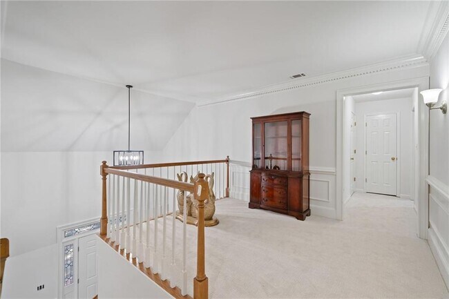 Building Photo - 80 Cliffcreek Trce NE