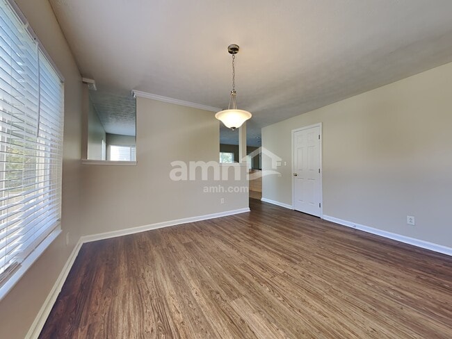 Building Photo - 10399 Peacock Ln