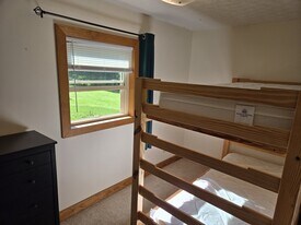 Building Photo - 288 Deerfield Estates Rd