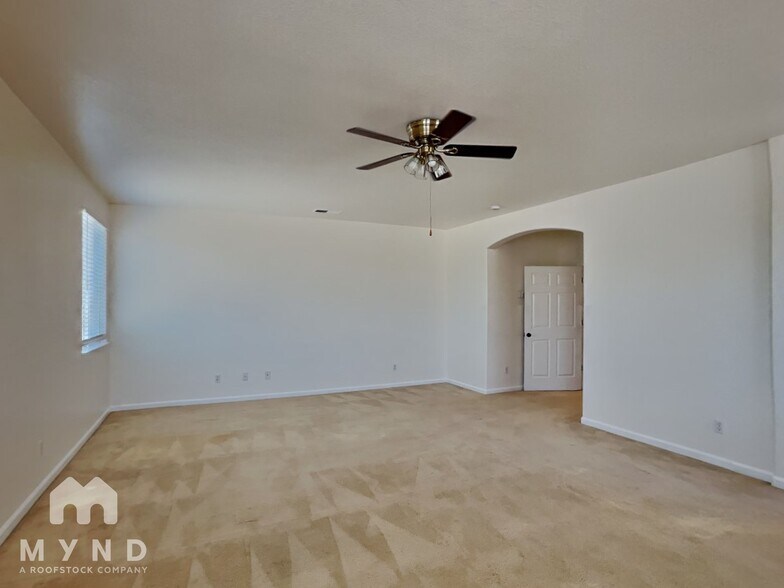Building Photo - 9359 Lost Springs Ct