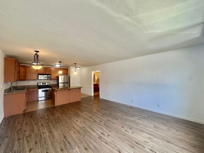Building Photo - San Diego State Upgraded 1 BD / 1 BA W/ Pa...