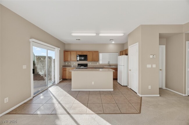 Building Photo - 621 Iron Stirrup Ave