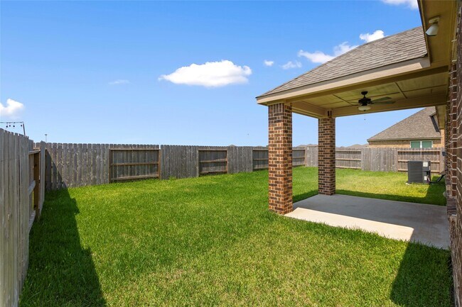 Building Photo - 3009 Floating Barque Dr