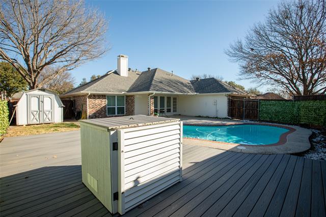 Building Photo - 705 Greenway Dr