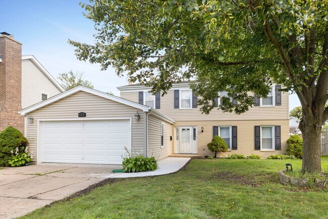 Building Photo - 421 Collen Dr