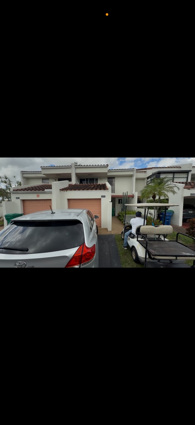 Building Photo - 6443 Racquet Club Dr