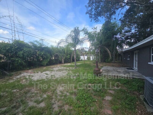 Building Photo - 1707 Staunton Ave