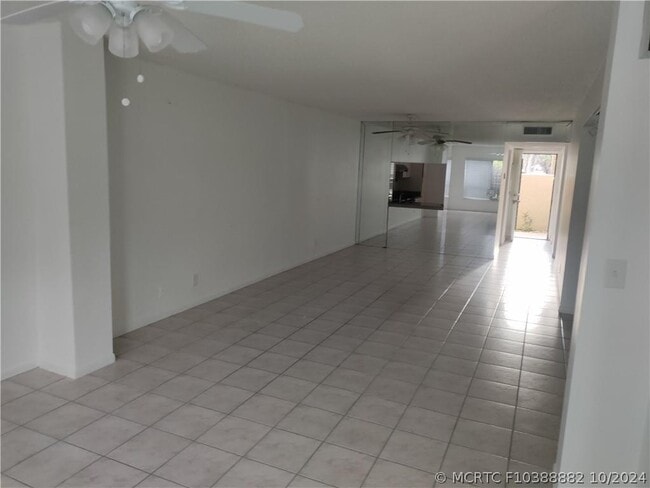 Building Photo - 3050 NW 42nd Ave