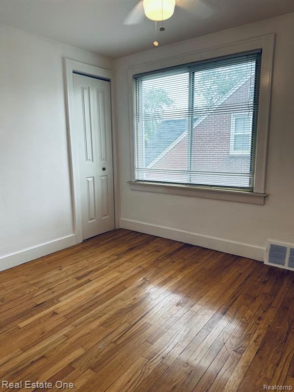 Building Photo - 122 W Houstonia Ave