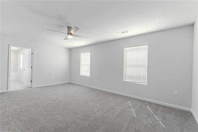 Building Photo - 545 King Vlg