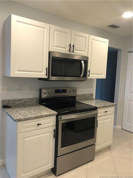 Building Photo - 4567 SE Murray Cove Cir