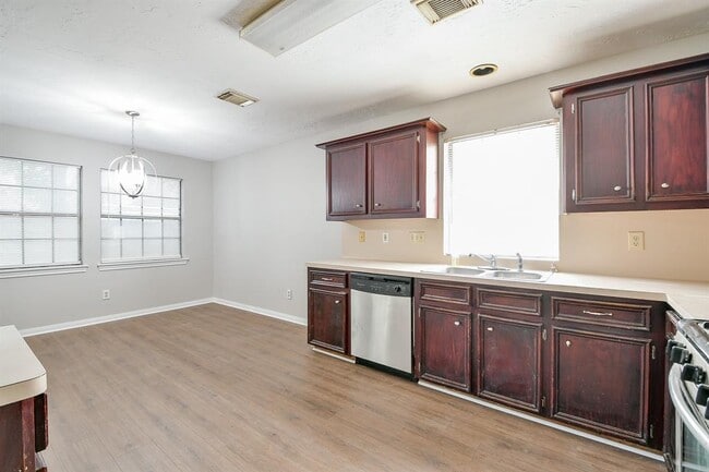 Building Photo - 3423 Berry Grove Dr